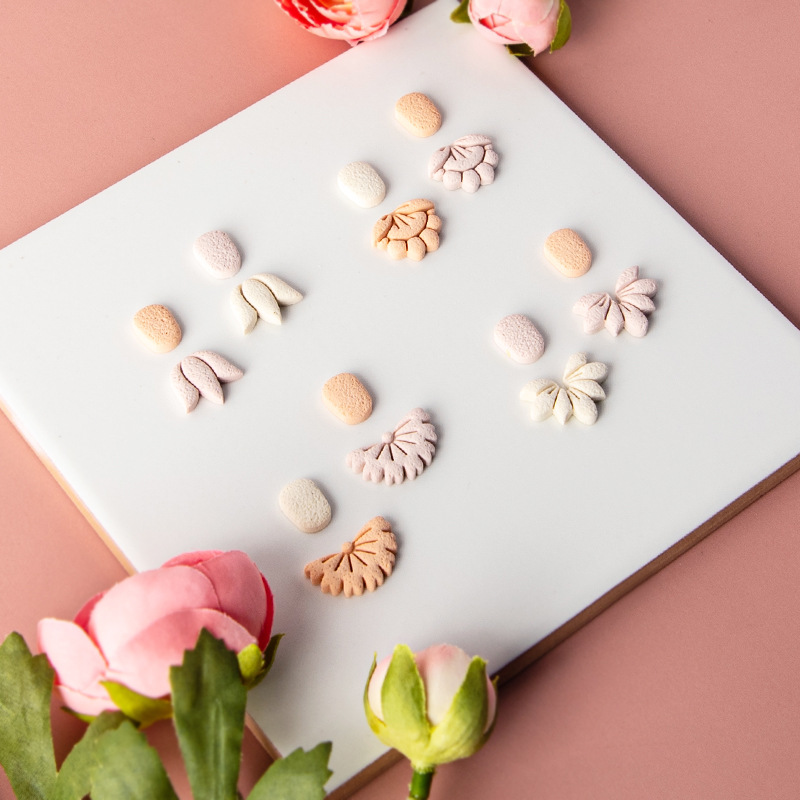 Jewelry Making In Clay - MINI Vintage Polymer Clay Cutter Lotus