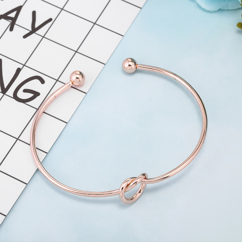 Jewoey Shion Knot Initial Link - Jewelry Making Knots For Clasps recension och pris