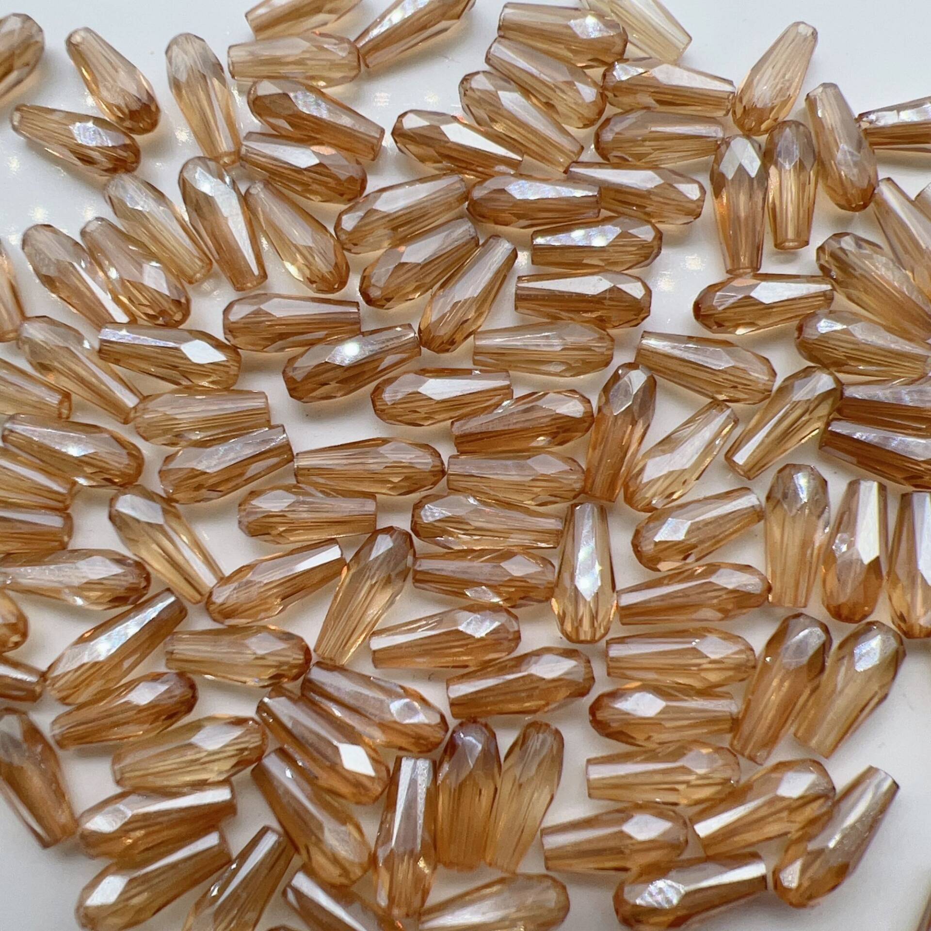 Beads with Faceted AAA Water D - Jewelry Making Event recension och pris