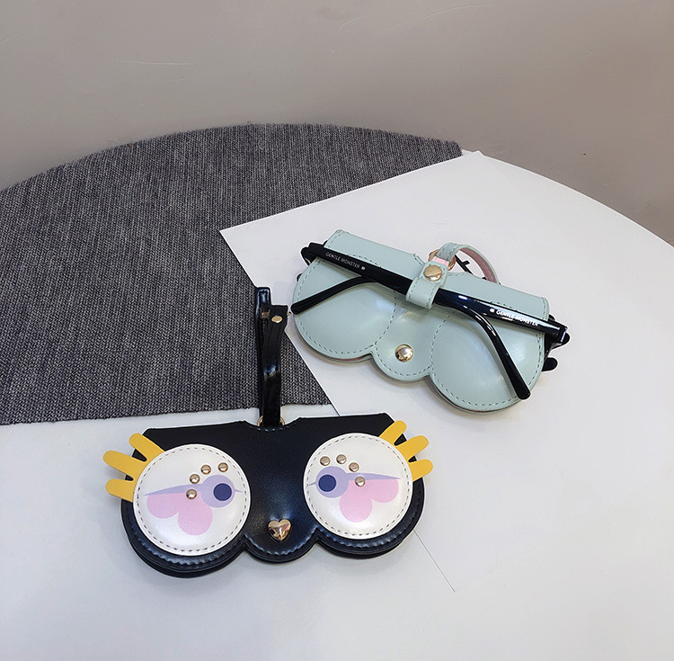 ins cartoon cute glasses case  - Jewelry Making Glasses recension och pris