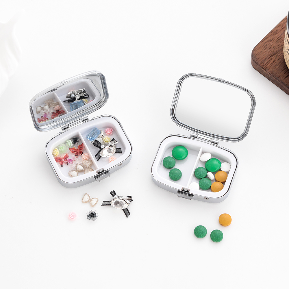 1 Heart-Shaped Mini Pill Box,  - Jewelry Making Store recension och pris