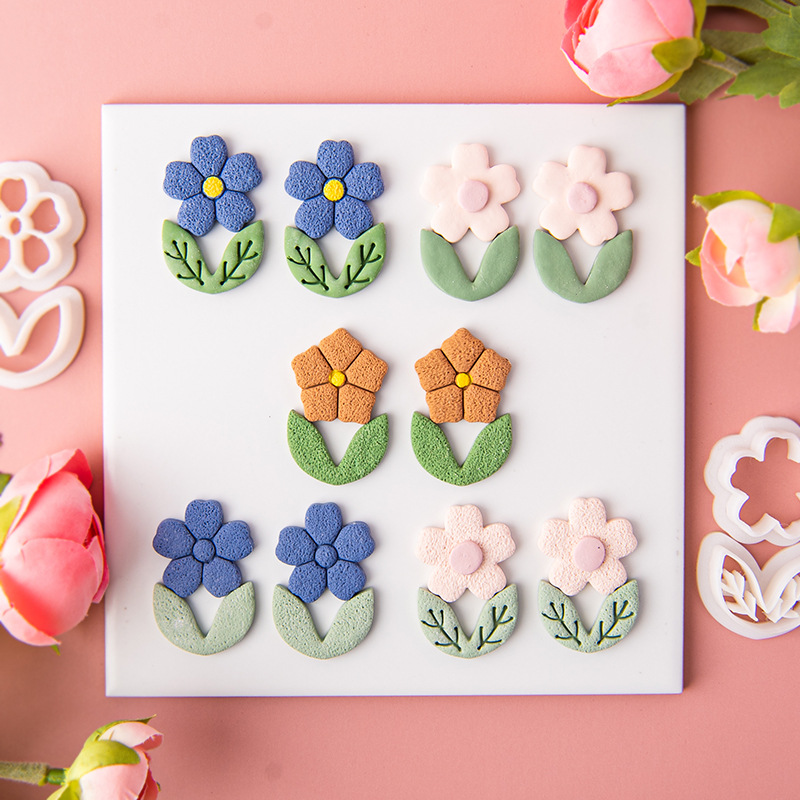 Tulip Flower Leaf Soft Pottery - Jewelry Making In Clay recension och pris